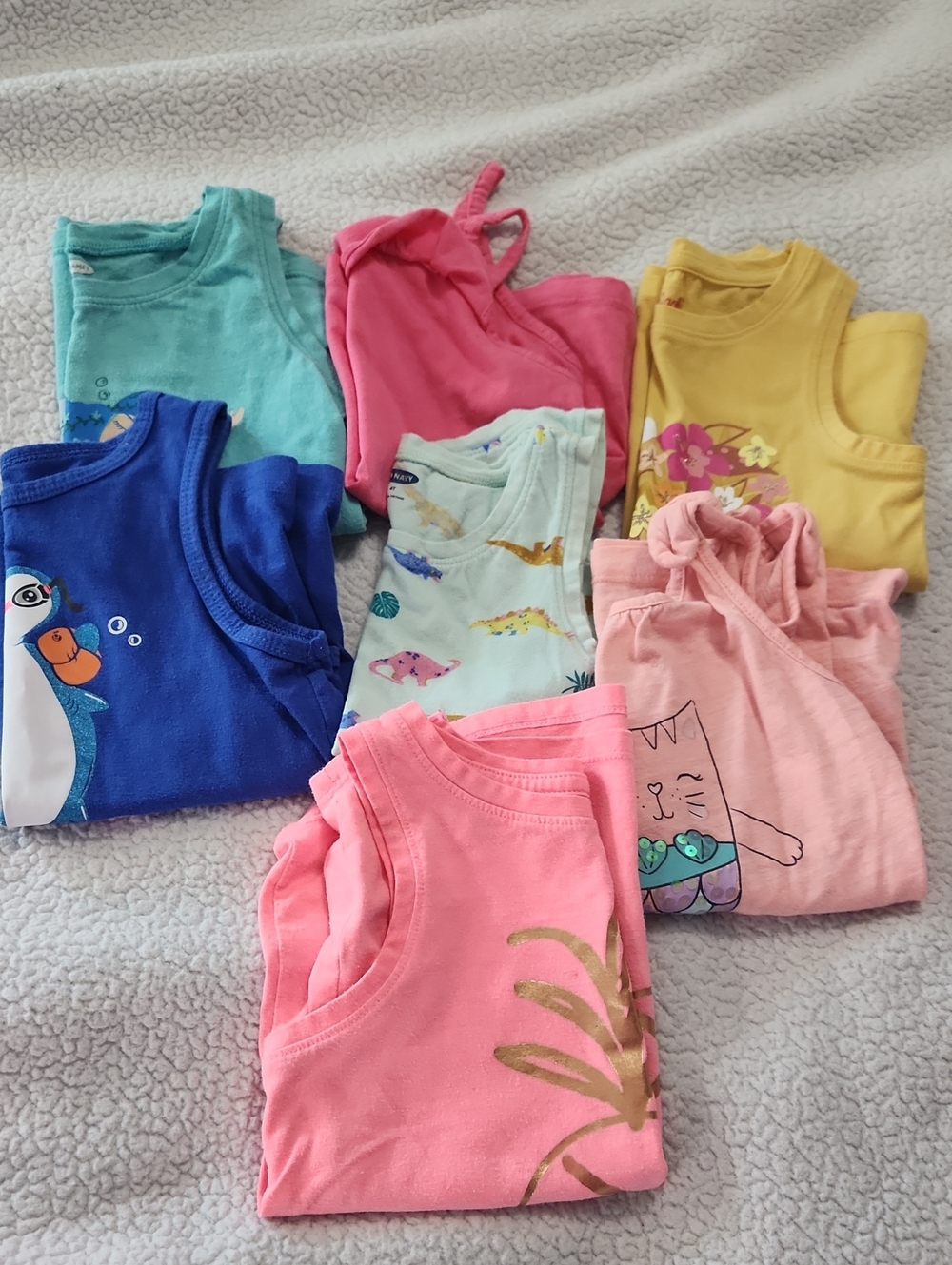 Girls bundle lot of tank tops Size 4T